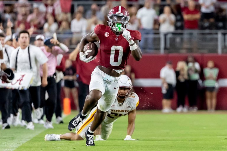 Alabama running back AK Dear to miss 6 weeks with an ankle injury, reports say | iNFOnews.ca