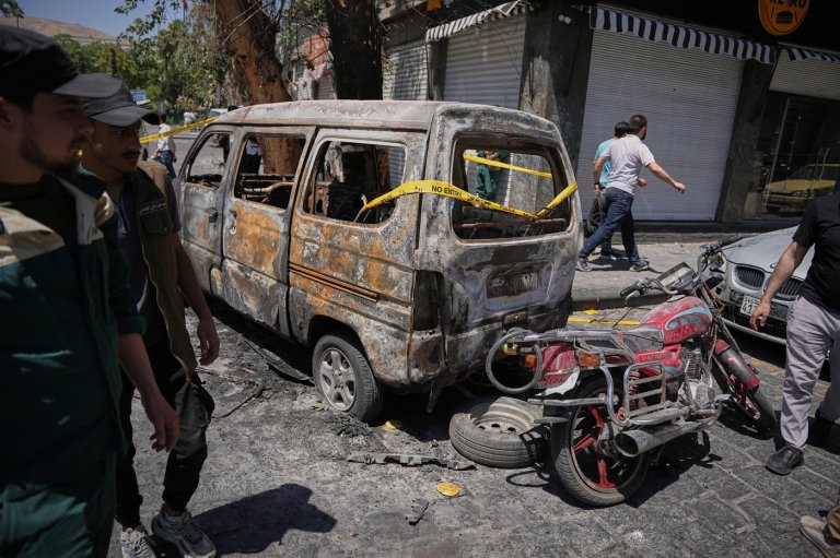 The top photos of the day by AP photojournalists | iNFOnews.ca