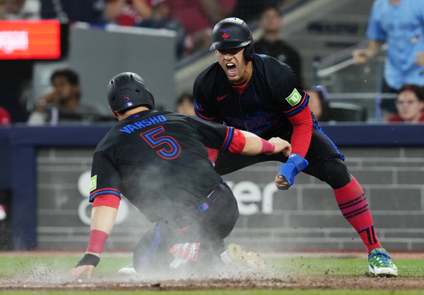 Pinch-hitter Luis Urias's late two-run single lifts Blue Jays over Cardinals 3-1 | iNFOnews.ca