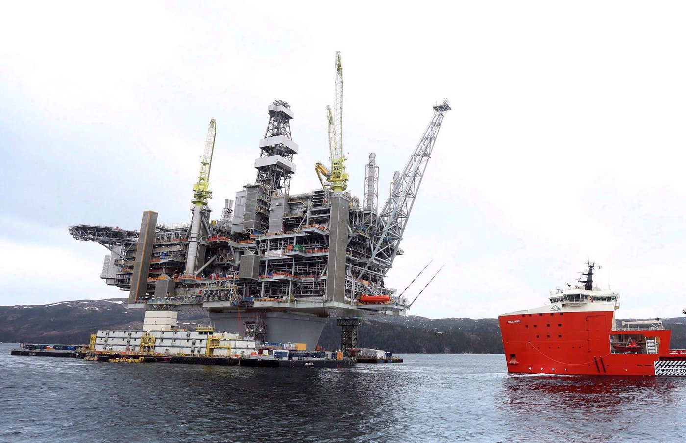 Credit agency says surging global oil prices will help N.L.'s bottom line | iNFOnews.ca