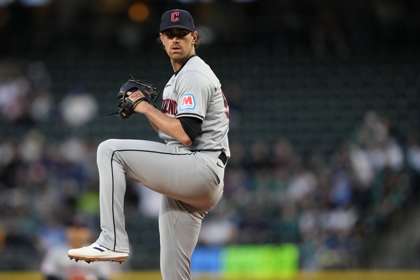 Shane Bieber says bonds led to re-signing with Guardians after he missed '24 following elbow surgery | iNFOnews.ca Shane Bieber says bonds led to re-signing with Guardians after he missed '24 following elbow surgery | iNFOnews.ca