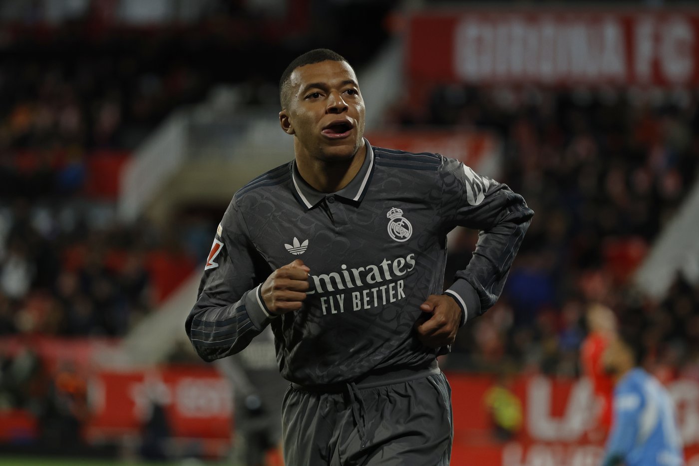 Flick sent off for protesting penalty in Barcelona draw and Real Madrid closes on leader | iNFOnews.ca