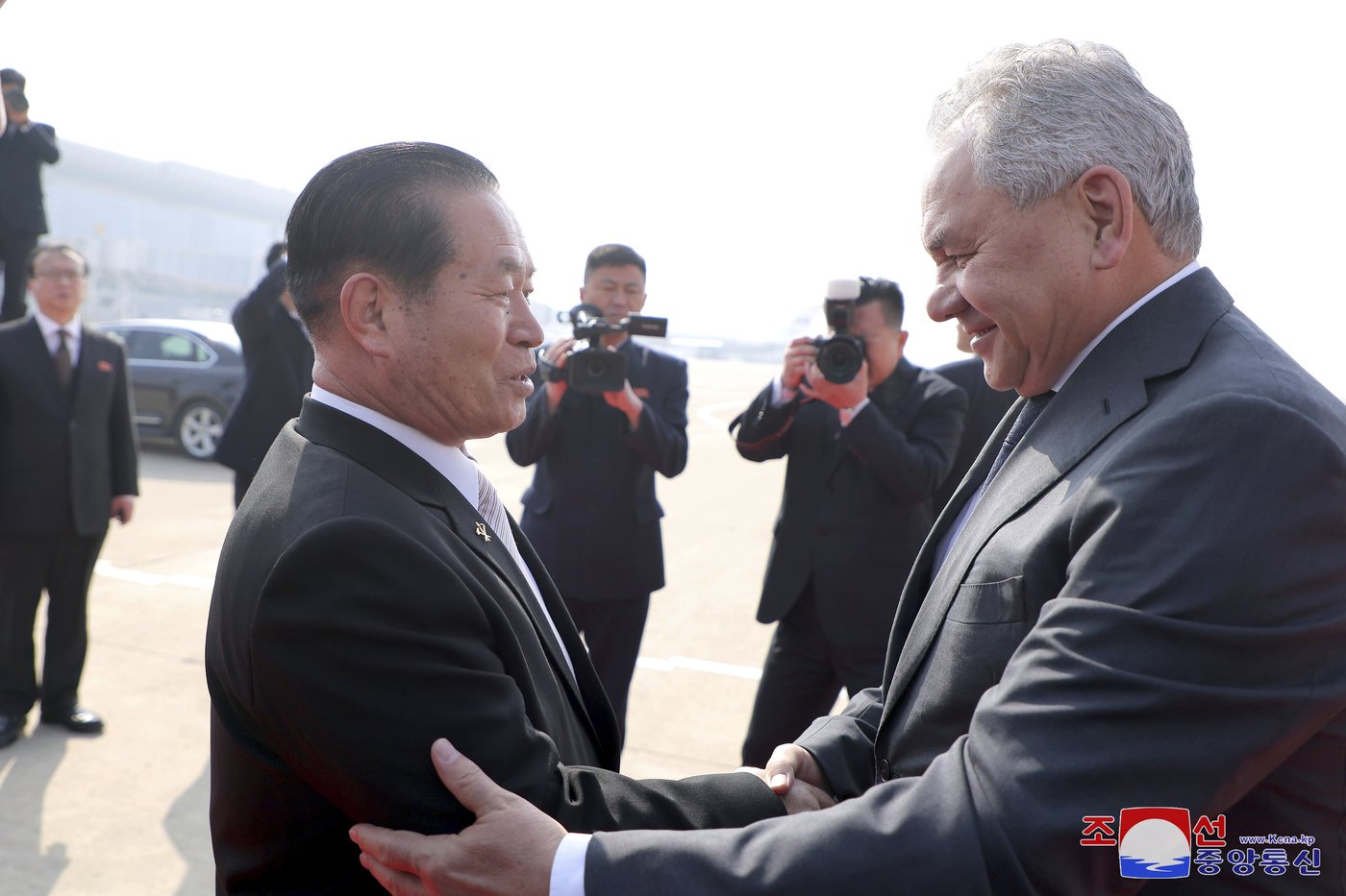 Top Russian official meets North Korea's Kim and thanks him for support in Ukraine war | iNFOnews.ca