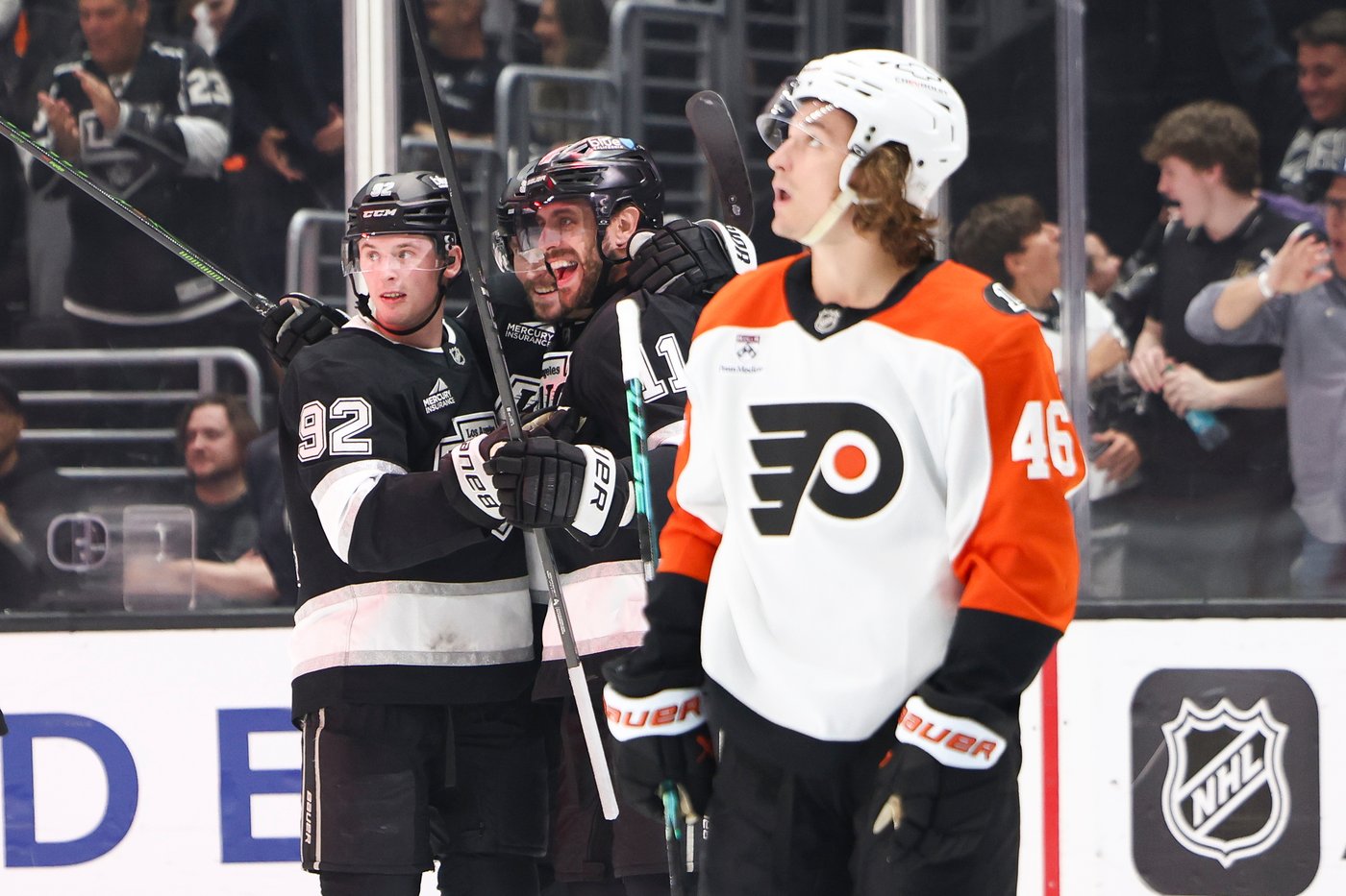 Flyers outlast Kings 4-3 in shootout for their 4th victory in 5 games | iNFOnews.ca Flyers outlast Kings 4-3 in shootout for their 4th victory in 5 games | iNFOnews.ca