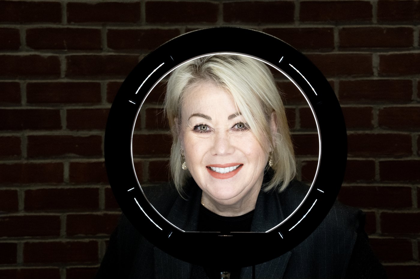 Jann Arden celebrates wedding to Icelandic author Thordis Elva | iNFOnews.ca Jann Arden celebrates wedding to Icelandic author Thordis Elva | iNFOnews.ca
