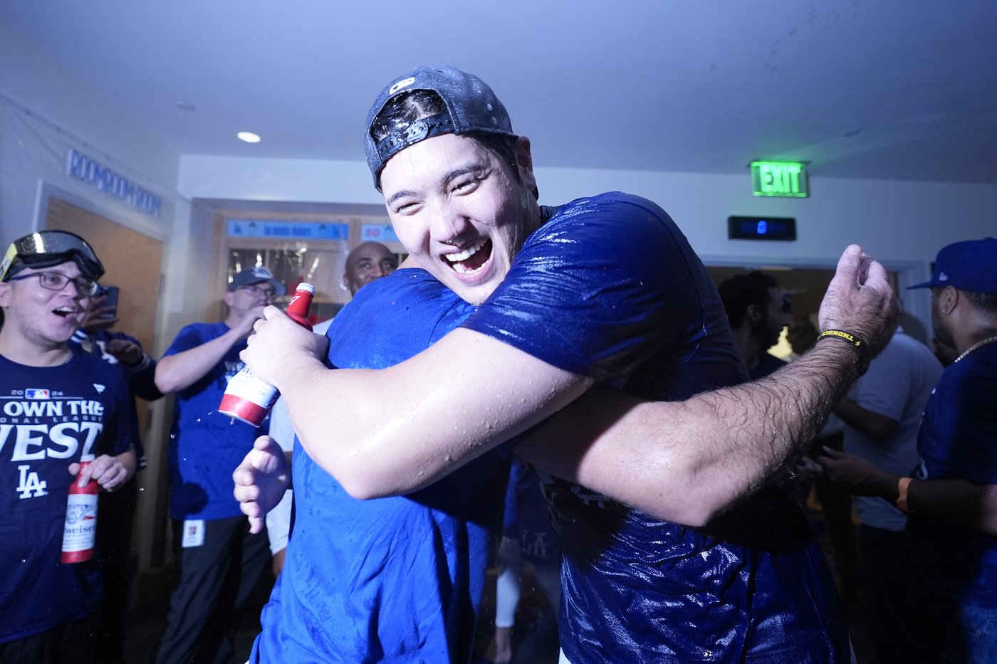 Shohei Ohtani heads to 1st postseason after Dodgers clinch NL West title with a 7-2 win over Padres | iNFOnews.ca Shohei Ohtani heads to 1st postseason after Dodgers clinch NL West title with a 7-2 win over Padres | iNFOnews.ca
