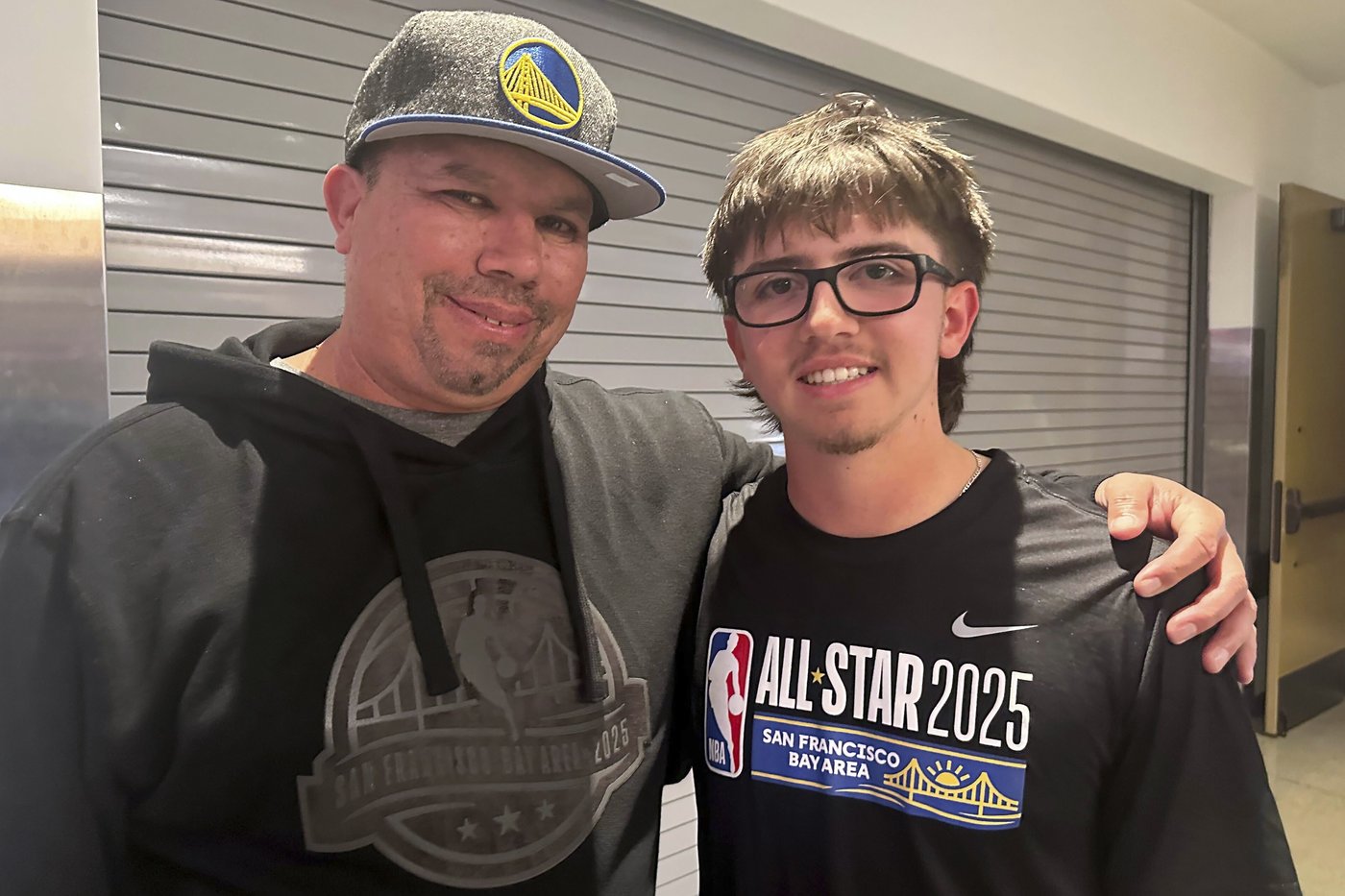 College student Jaren Barajas beats Damian Lillard in 3-point shooting contest, wins $100K | iNFOnews.ca