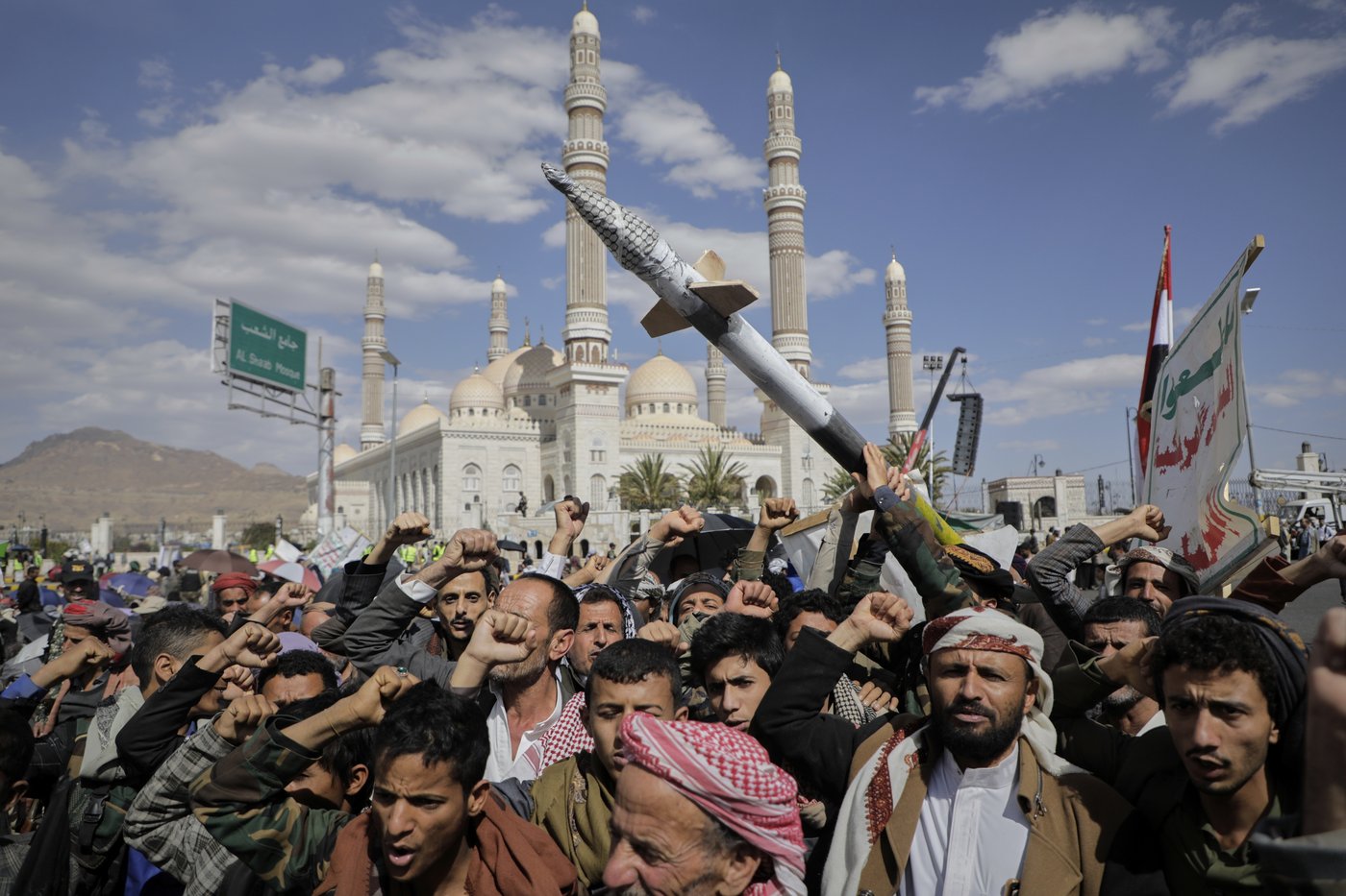 Trump warns Iran it will face 'consequences' of further attacks from Yemen's Houthi rebels | iNFOnews.ca Trump warns Iran it will face 'consequences' of further attacks from Yemen's Houthi rebels | iNFOnews.ca