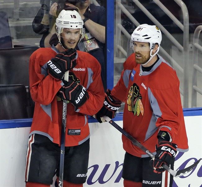 Former Lightning star Richards comes full-circle with Blackhawks in Cup final | iNFOnews.ca CP33342506