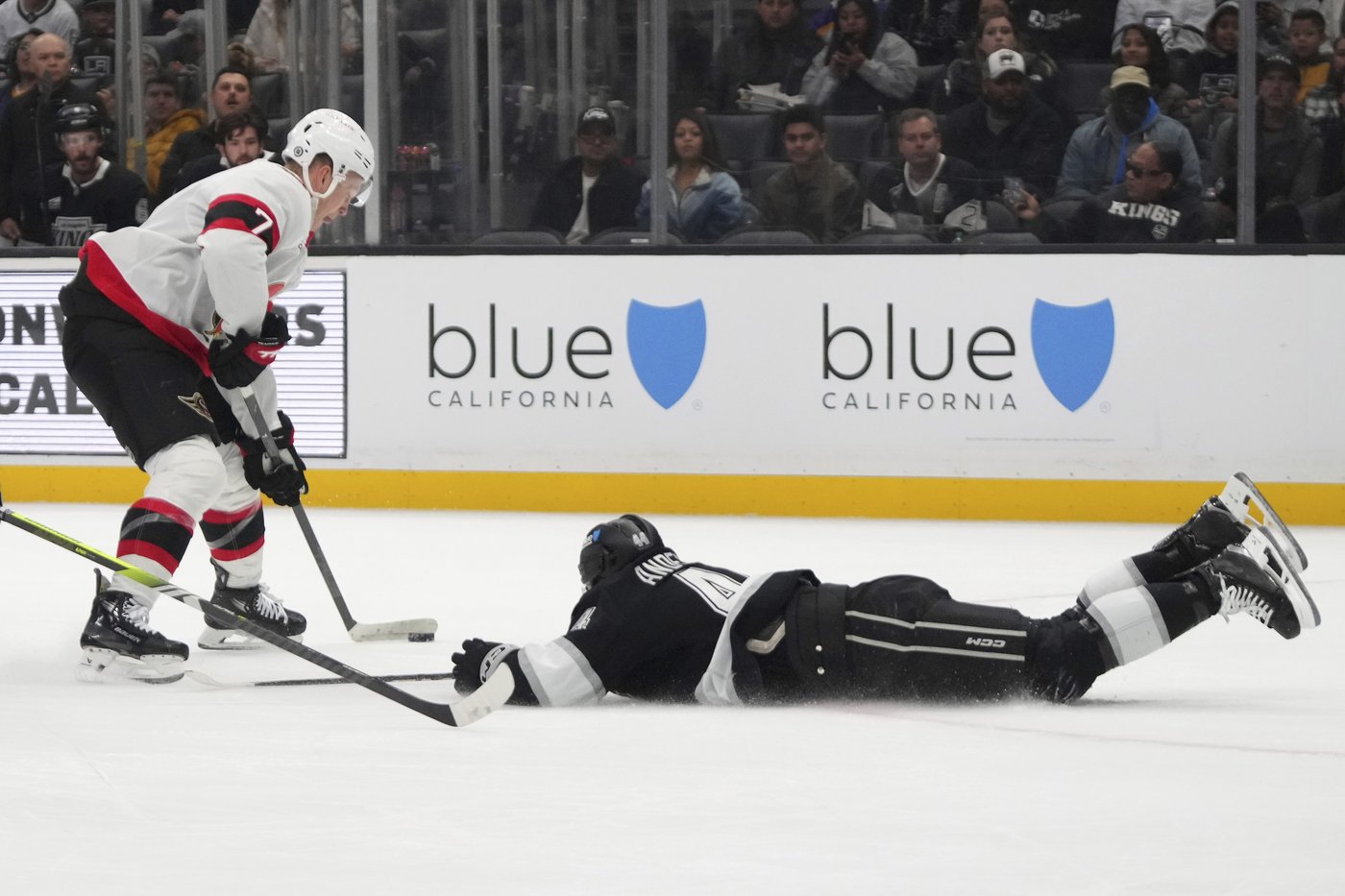Kopitar helps the Kings beat the Senators 5-2 for their season-high 3rd straight win | iNFOnews.ca
