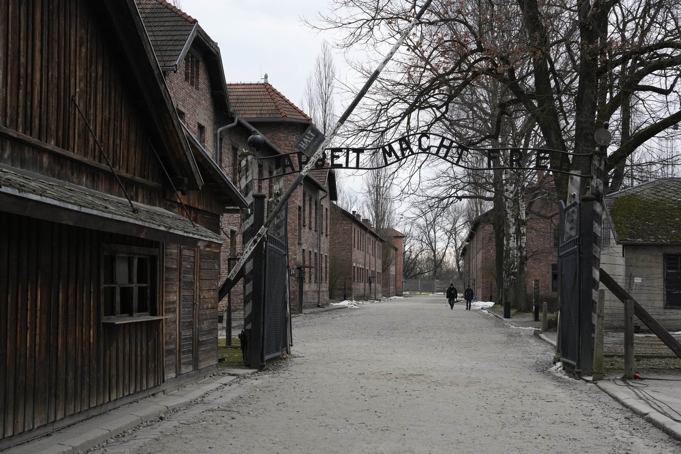 Auschwitz memorial holds observances on the 80th anniversary of the death camp's liberation | iNFOnews.ca Auschwitz memorial holds observances on the 80th anniversary of the death camp's liberation | iNFOnews.ca
