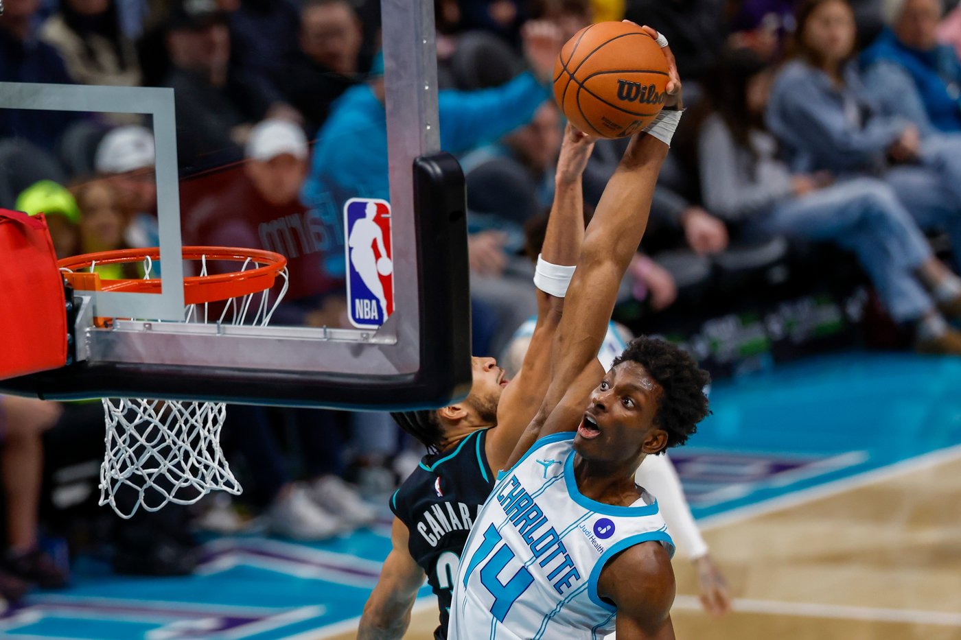 Miller scores 26 points as the Hornets beat the Trail Blazers 109-93 for their 4th straight win | iNFOnews.ca Miller scores 26 points as the Hornets beat the Trail Blazers 109-93 for their 4th straight win | iNFOnews.ca