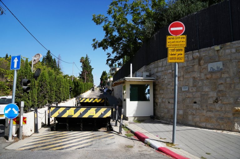 Israel says British Consulate in east Jerusalem ceases to function after dispute | iNFOnews.ca