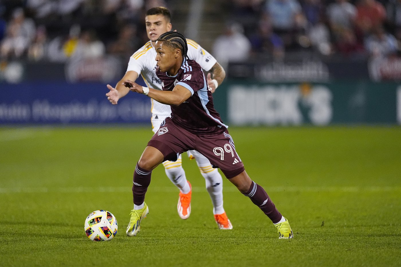 Gabriel Pec, Riqui Puig spark Galaxy to 3-1 victory over Rapids | iNFOnews.ca