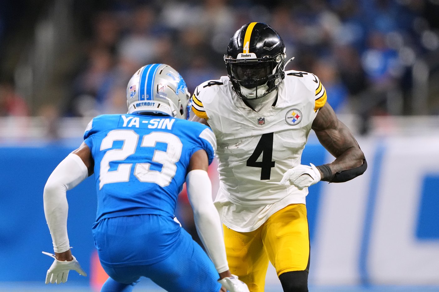 Steelers coach Mike Tomlin says he supports suspended wide receiver DK Metcalf after fan incident | iNFOnews.ca