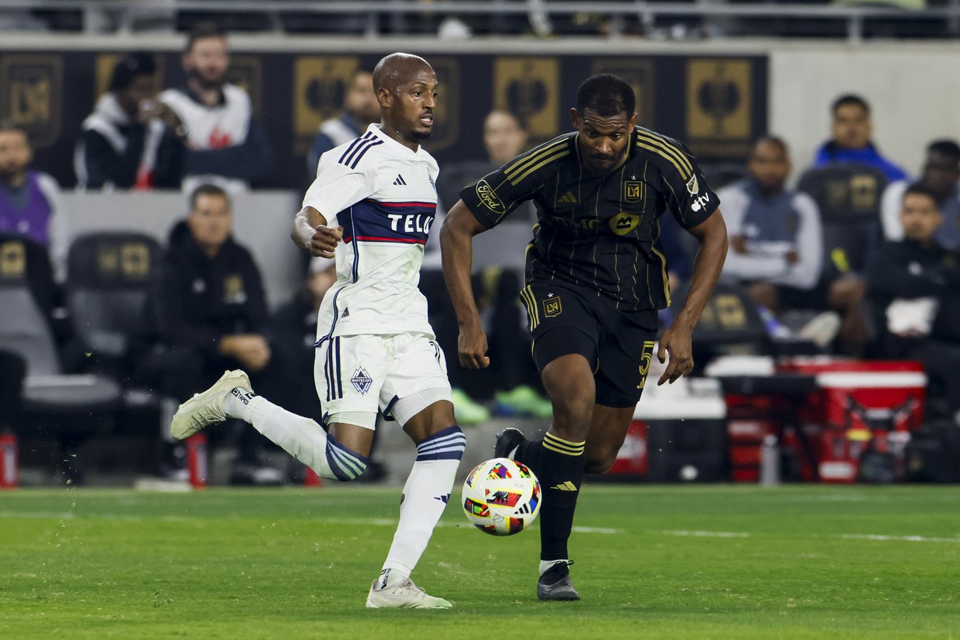 Mateusz Bogusz, Hugo Lloris lead LAFC over Whitecaps 1-0 in rubber match of first-round MLS series | iNFOnews.ca