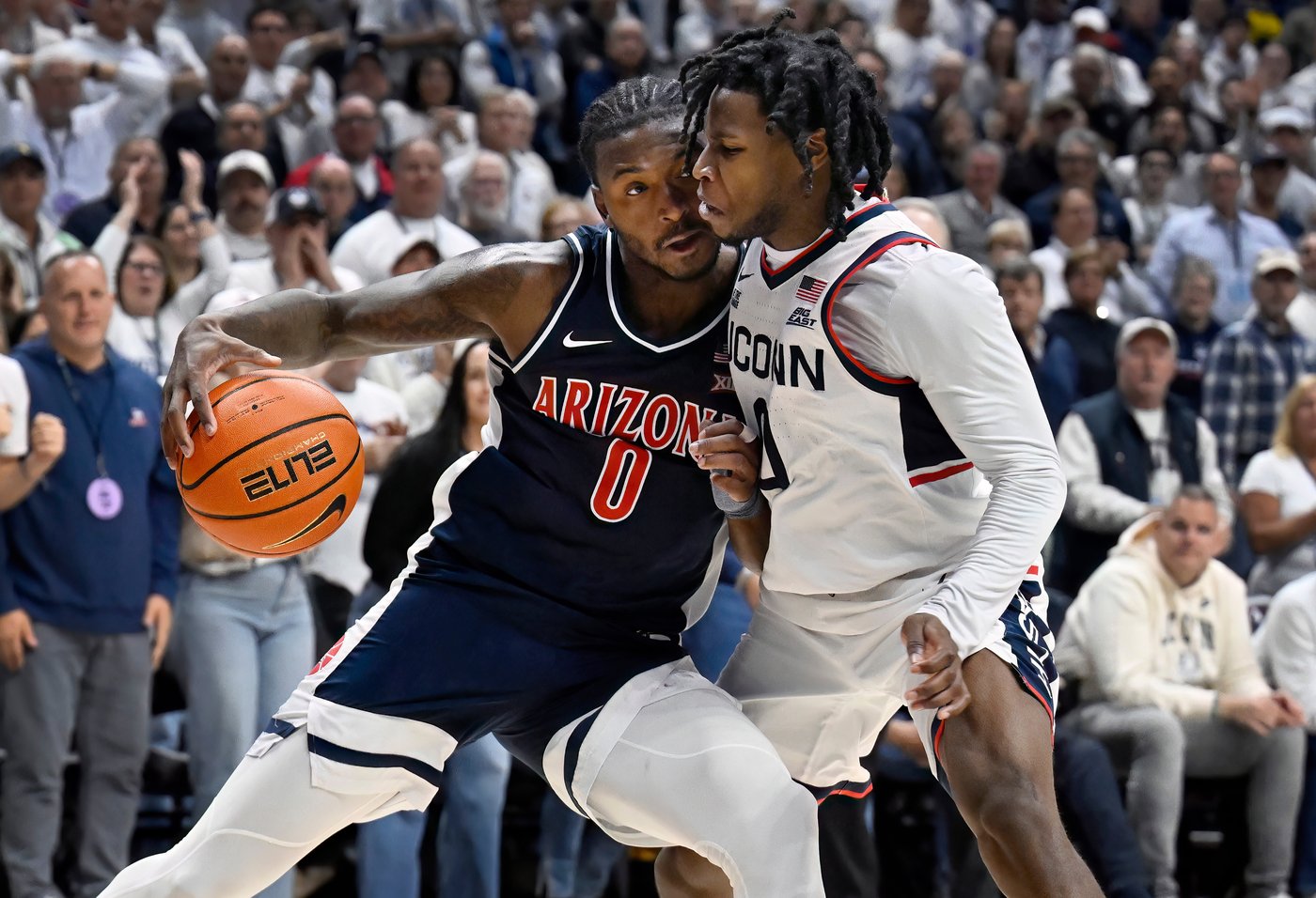 Jaden Bradley eclipses 1,000 career points as No. 4 Arizona beats No. 3 UConn 71-67 | iNFOnews.ca