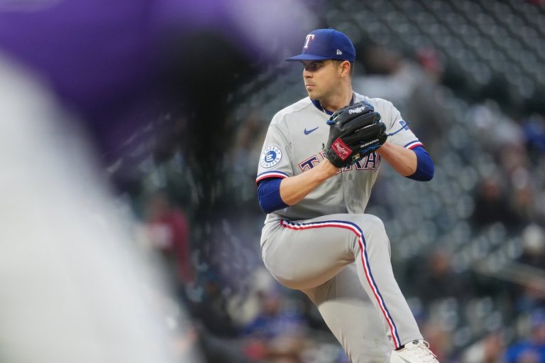 Rangers pitcher MacKenzie Gore leaves game with muscle tightness | iNFOnews.ca