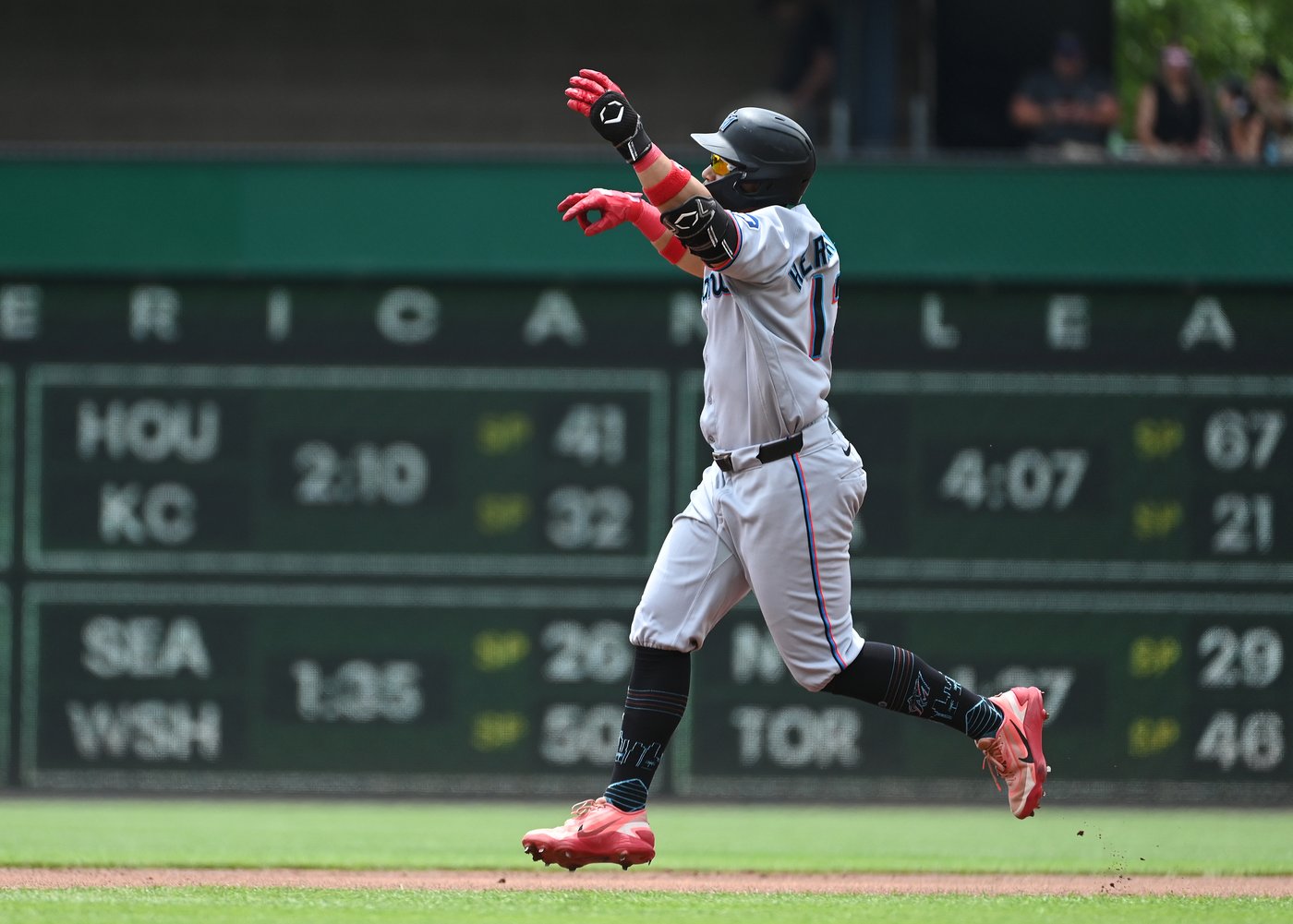 Meyer outduels Skenes, allows one run in six innings as Marlins top Pirates 4-2 | iNFOnews.ca Meyer outduels Skenes, allows one run in six innings as Marlins top Pirates 4-2 | iNFOnews.ca