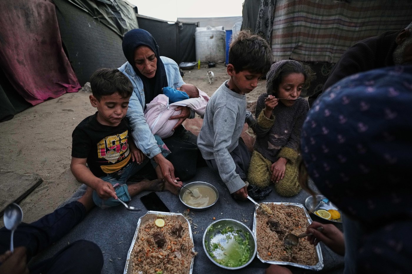 How one displaced family in Gaza is observing Ramadan's first day under a fragile ceasefire deal | iNFOnews.ca