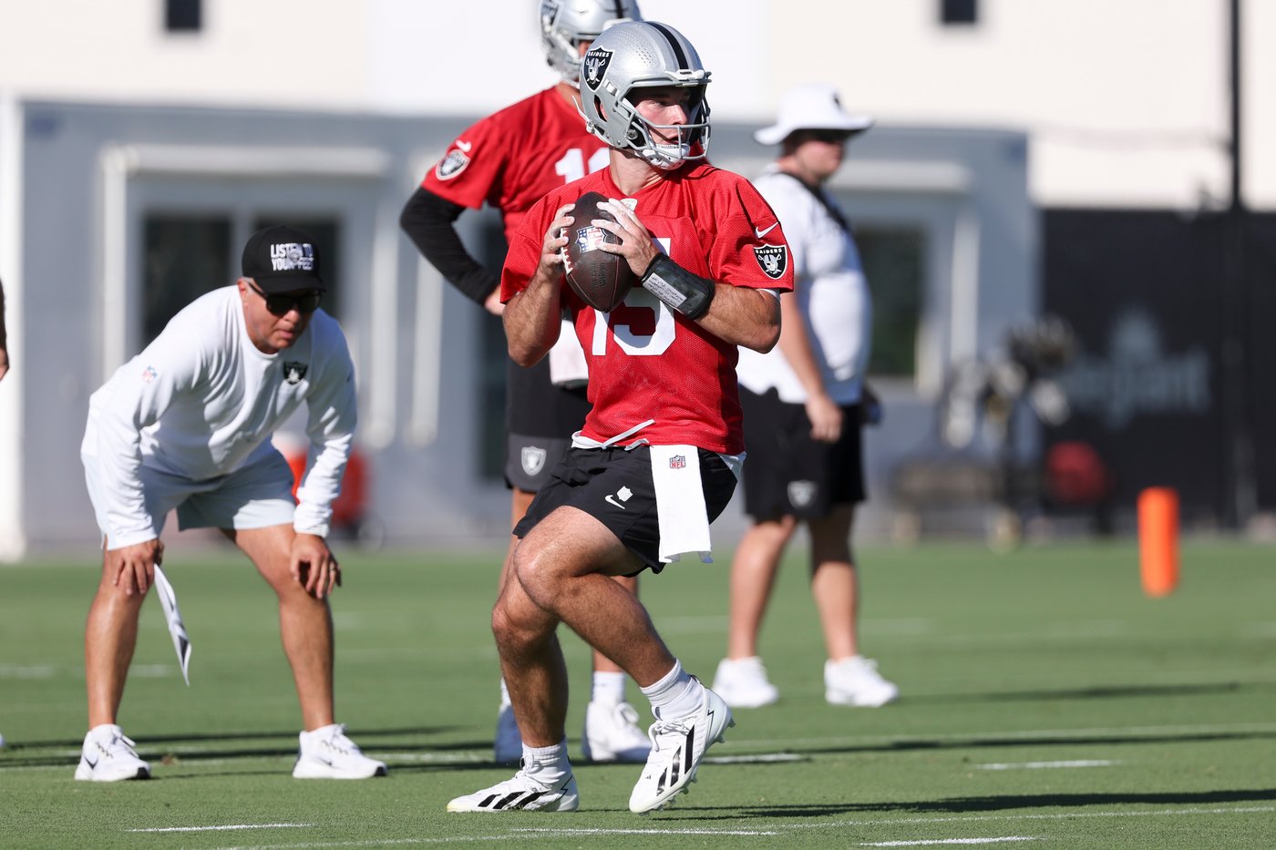 Raiders suspend Kirk Cousins and Maxx Crosby from team drills after practice fight | iNFOnews.ca Raiders suspend Kirk Cousins and Maxx Crosby from team drills after practice fight | iNFOnews.ca