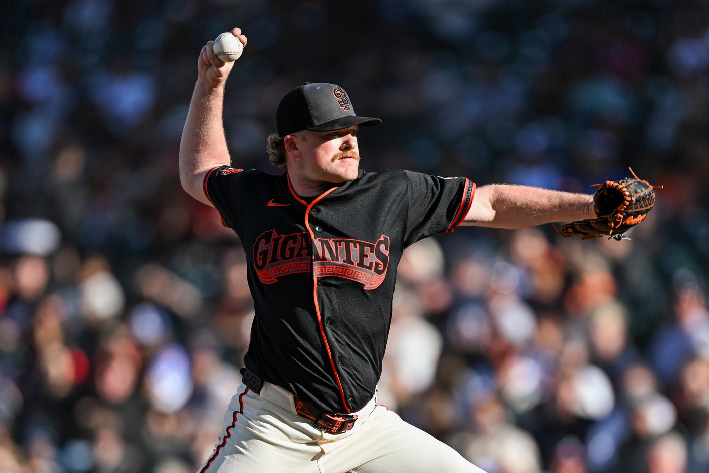 Rafael Devers homers twice and drives in 4 as Giants blank Braves 5-0 behind Logan Webb | iNFOnews.ca