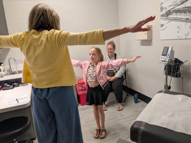 Michigan school districts offer insurance-free care to beat rising health costs | iNFOnews.ca