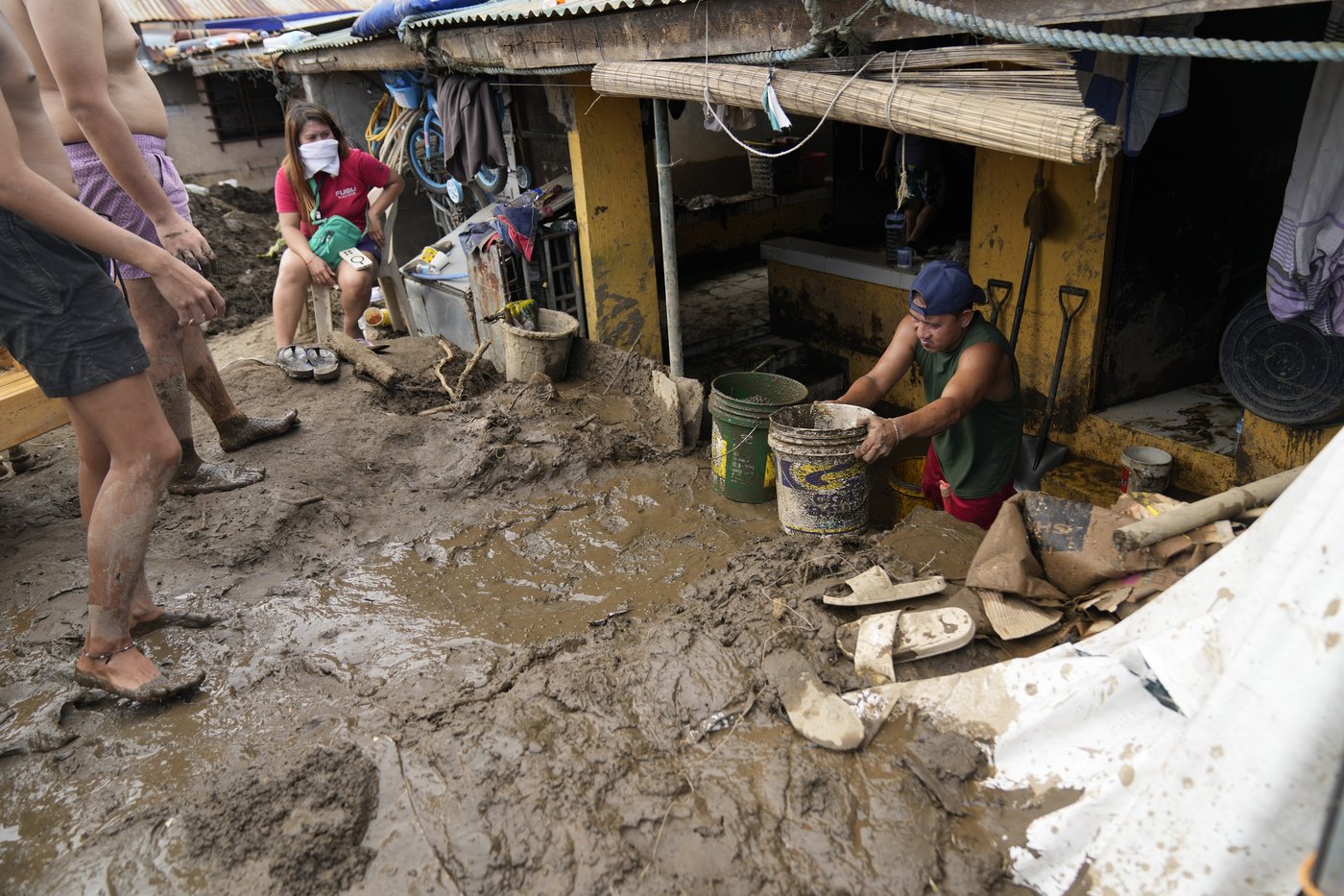 At least 115 dead and missing in massive flooding and landslides in Philippines | iNFOnews.ca At least 115 dead and missing in massive flooding and landslides in Philippines | iNFOnews.ca