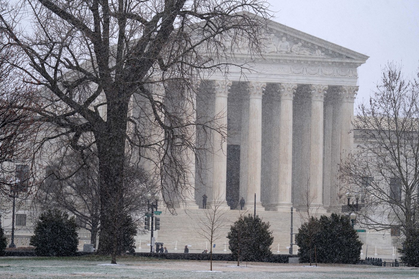 Supreme Court sounds skeptical of late-arriving ballots, a Trump target | iNFOnews.ca