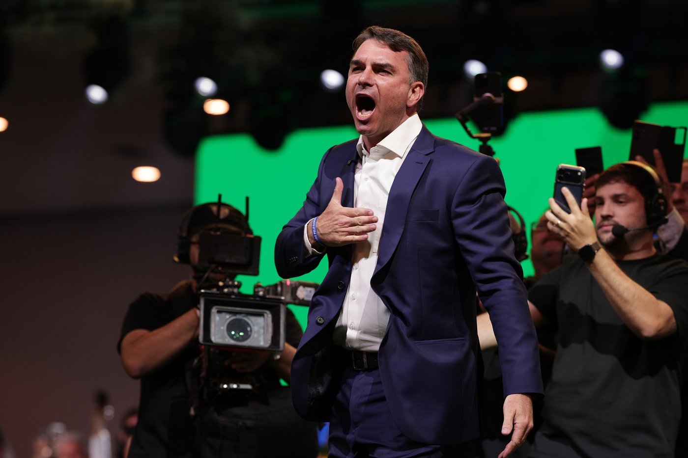 Brazil's Flávio Bolsonaro secures presidential bid despite challenges | iNFOnews.ca Brazil's Flávio Bolsonaro secures presidential bid despite challenges | iNFOnews.ca