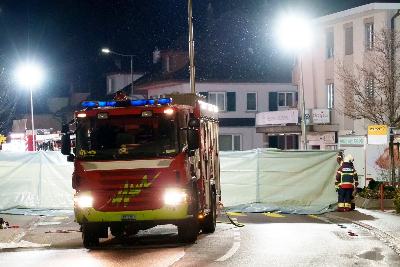 Fire engulfs a bus in Switzerland, killing 6 people and severely injuring 3 others | iNFOnews.ca Fire engulfs a bus in Switzerland, killing 6 people and severely injuring 3 others | iNFOnews.ca