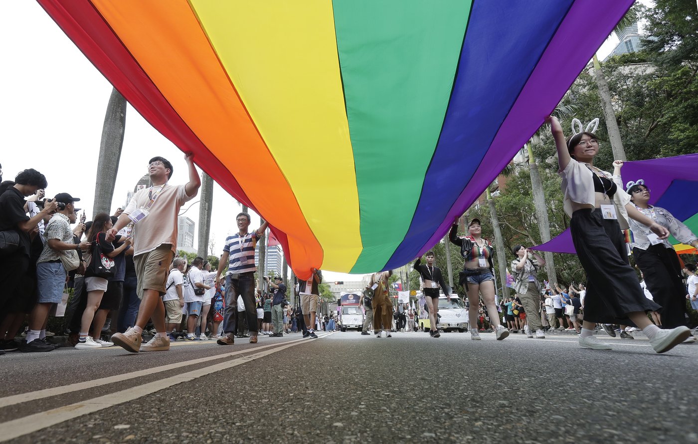 Thousands gather for colorful celebration at Taiwan Pride parade | iNFOnews.ca Thousands gather for colorful celebration at Taiwan Pride parade | iNFOnews.ca