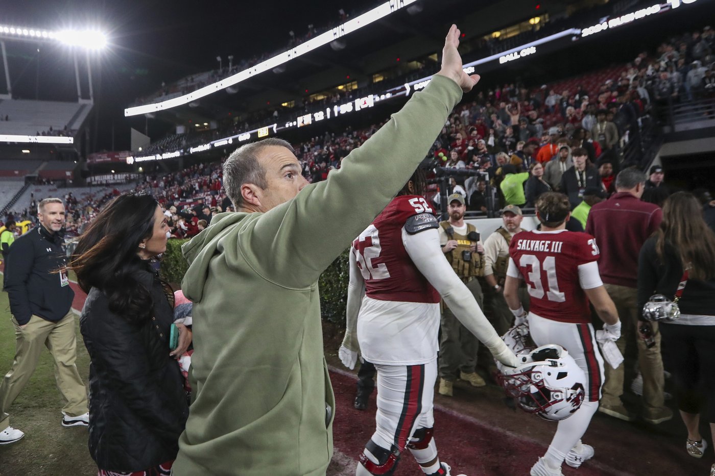 Freshman Sellers shines again in No. 19 South Carolina's 56-12 win over Wofford | iNFOnews.ca