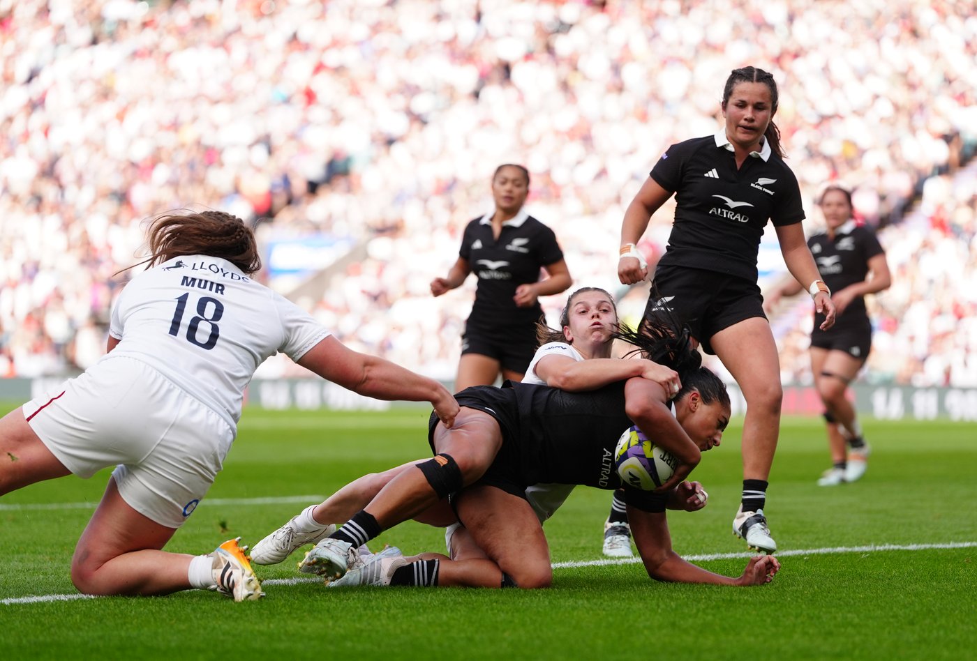 Zoe Harrison's last-gasp intercept try seals England win over Black Ferns in WXV rugby | iNFOnews.ca