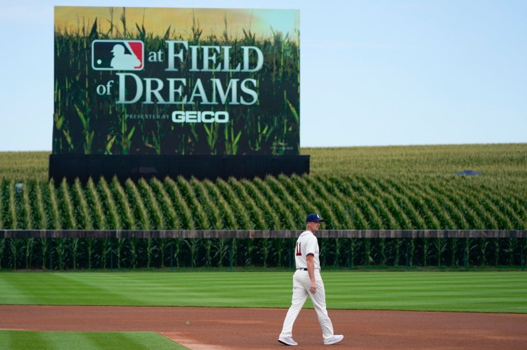 Major League Baseball is back at the Field of Dreams, now in a permanent ballpark amid the corn | iNFOnews.ca