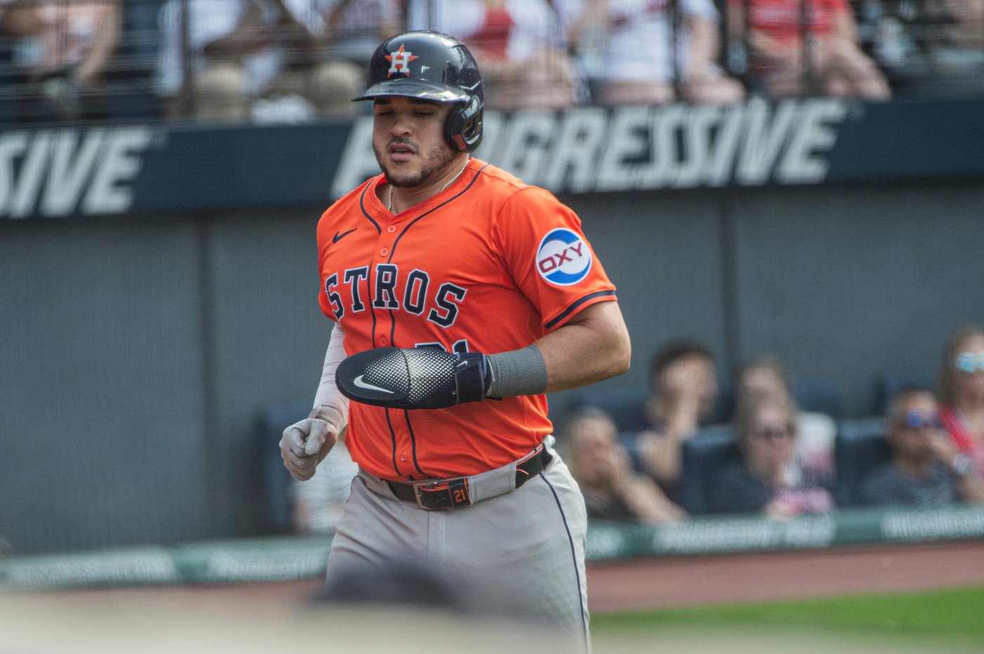 Astros take lead on wild pitch and defeat Guardians 5-3 in 10 innings | iNFOnews.ca