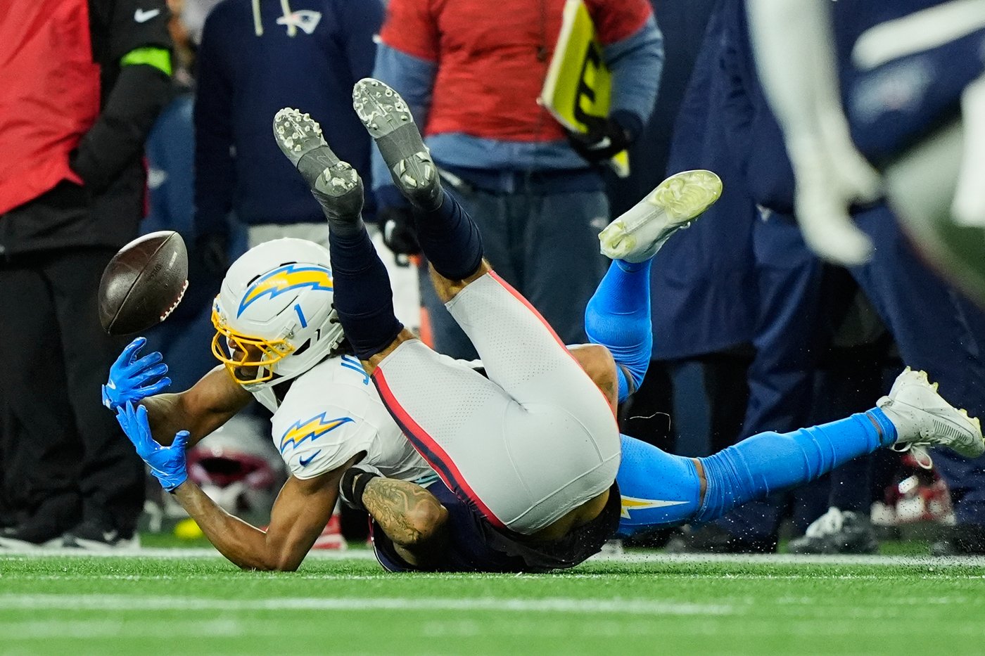Vrabel and Patriots bring confidence into divisional round after strong defensive performance | iNFOnews.ca