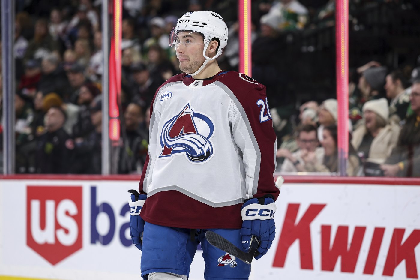 Nathan MacKinnon has goal and an assist in Avalanche's 6-1 victory over Wild | iNFOnews.ca