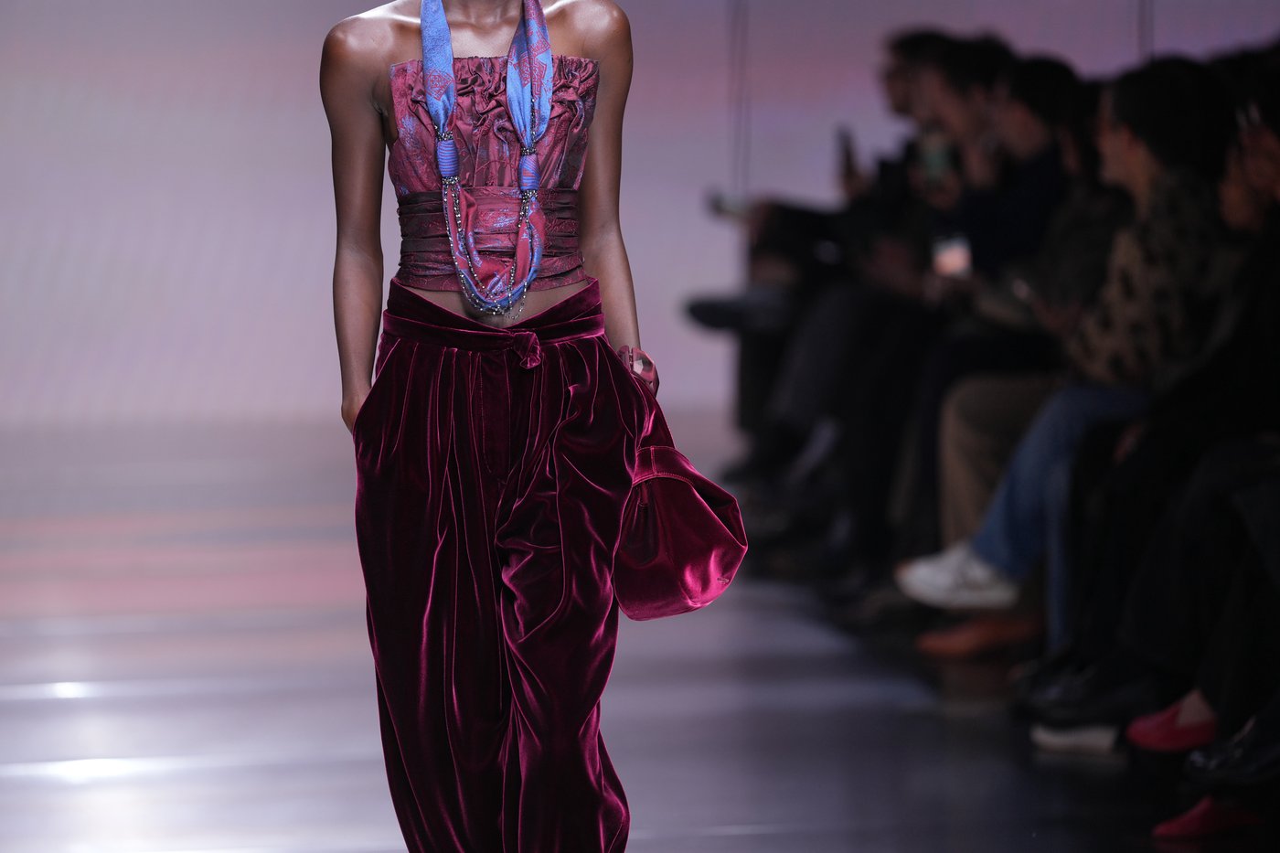 Silvana Armani honors a fashion dynasty with fluid, essential collection during Milan Fashion Week | iNFOnews.ca