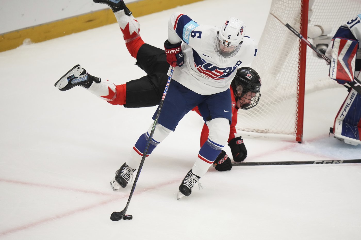 Canada regroups after 2-1 loss to archrival U.S. in women's world hockey championship | iNFOnews.ca