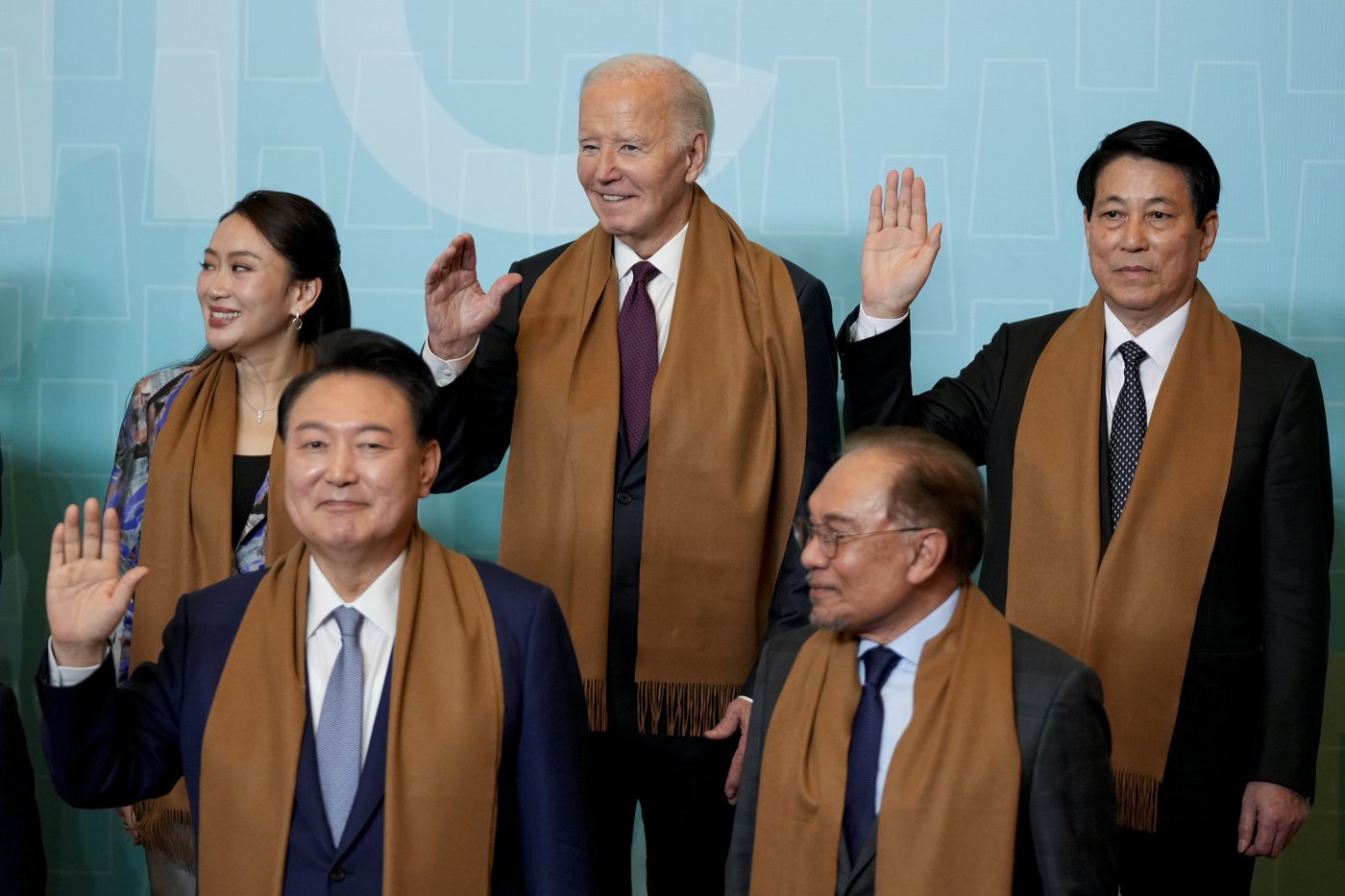 In a meeting with Biden, China's Xi cautions US to 'make the wise choice' to keep relations stable | iNFOnews.ca