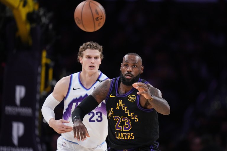 LeBron James makes historic season debut, Luka Doncic scores 37 in Lakers' 140-125 win over Jazz | iNFOnews.ca