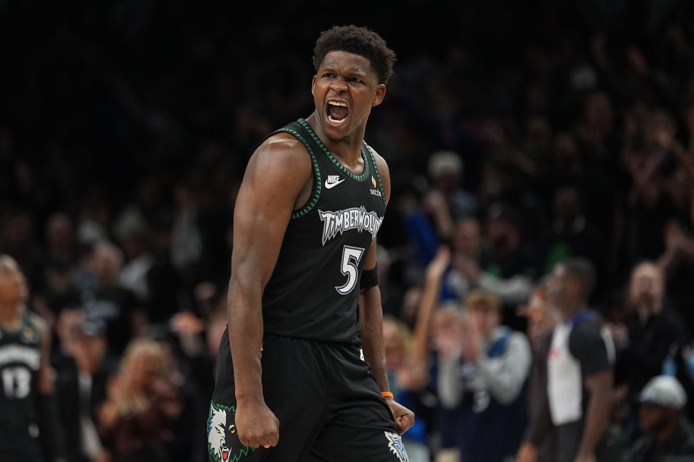 Anthony Edwards awes Timberwolves with his performance despite recent trouble with both knees | iNFOnews.ca