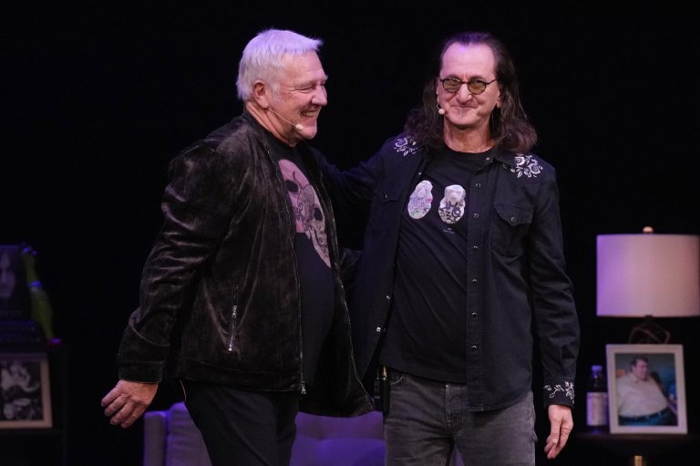 CP NewsAlert: Geddy Lee and Alex Lifeson plan Rush reunion tour for 2026 | iNFOnews.ca