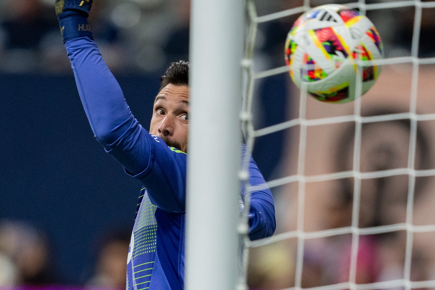 LAFC edges struggling Vancouver Whitecaps 2-1 with stoppage time goal | iNFOnews.ca