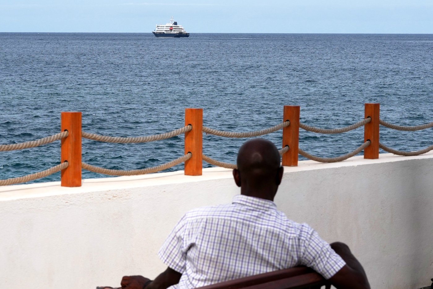 Onboard the hantavirus-stricken cruise ship, in photos | iNFOnews.ca