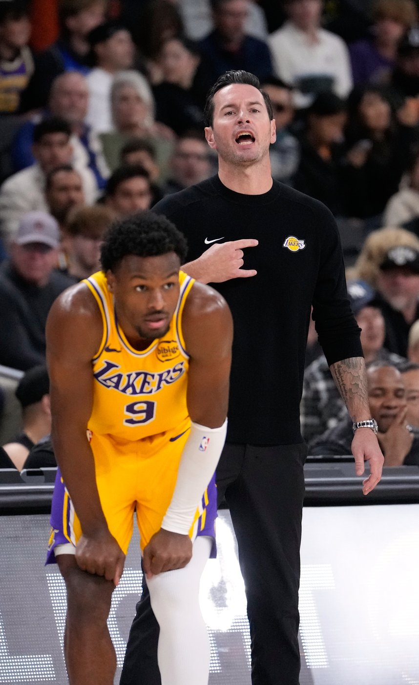 Bronny James has a rough shooting night, but makes progress in his quest to earn a role with Lakers | iNFOnews.ca Bronny James has a rough shooting night, but makes progress in his quest to earn a role with Lakers | iNFOnews.ca