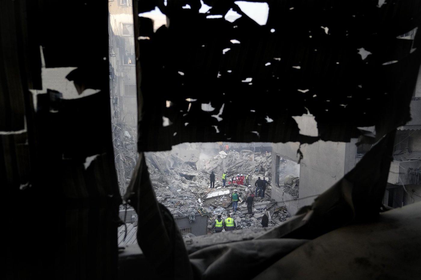 Israeli strikes in central Beirut kill at least 20 as diplomats push for a cease-fire | iNFOnews.ca