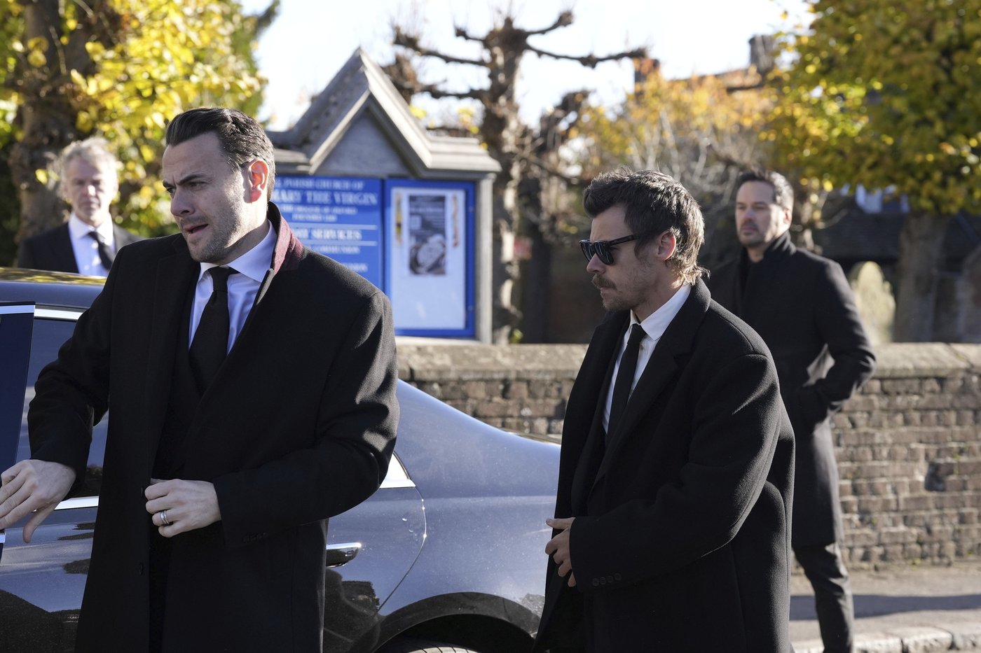 Liam Payne's One Direction bandmates among the mourners at singer's funeral | iNFOnews.ca