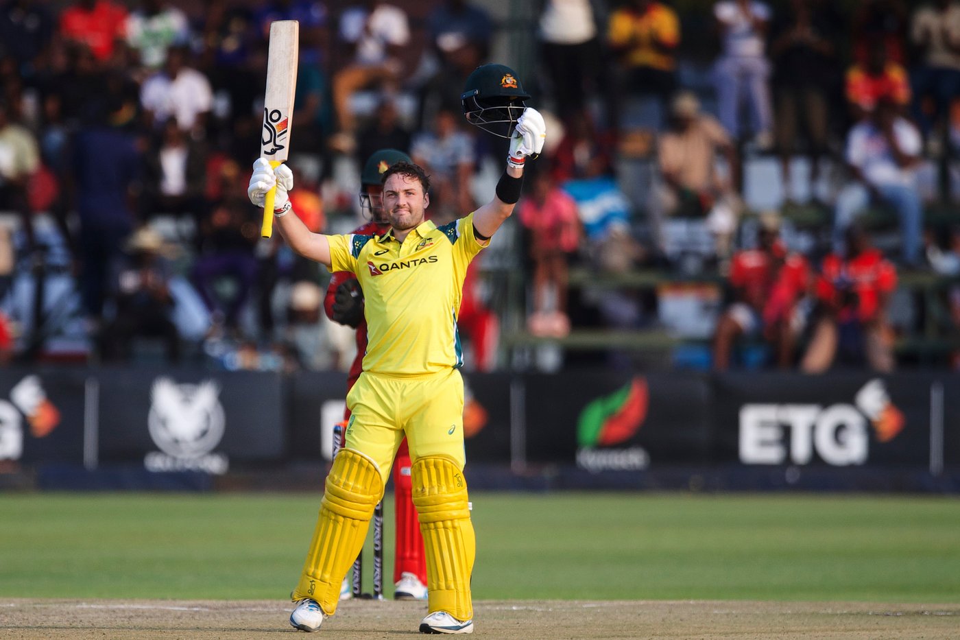 Australia completes cricket series sweep with 1-wicket win against Zimbabwe in 3rd ODI | iNFOnews.ca Australia completes cricket series sweep with 1-wicket win against Zimbabwe in 3rd ODI | iNFOnews.ca